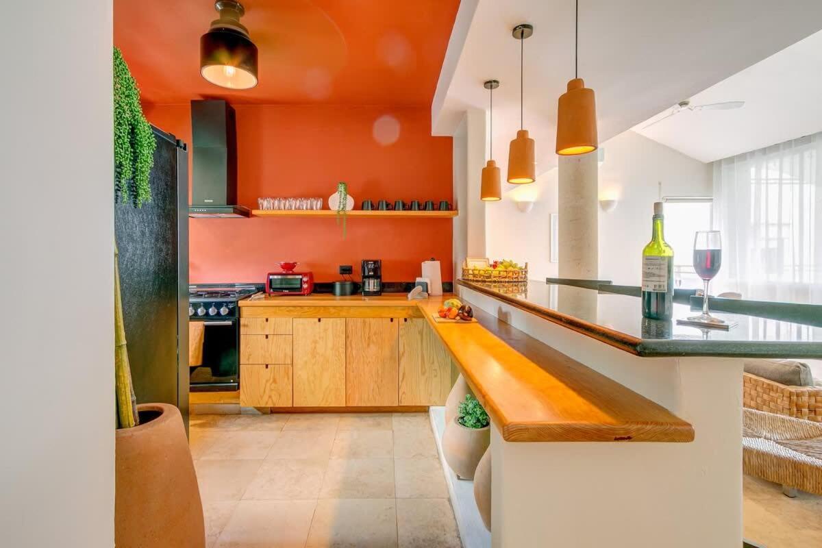 Stylish Luxe Penthouse - Exclusive Gated Community