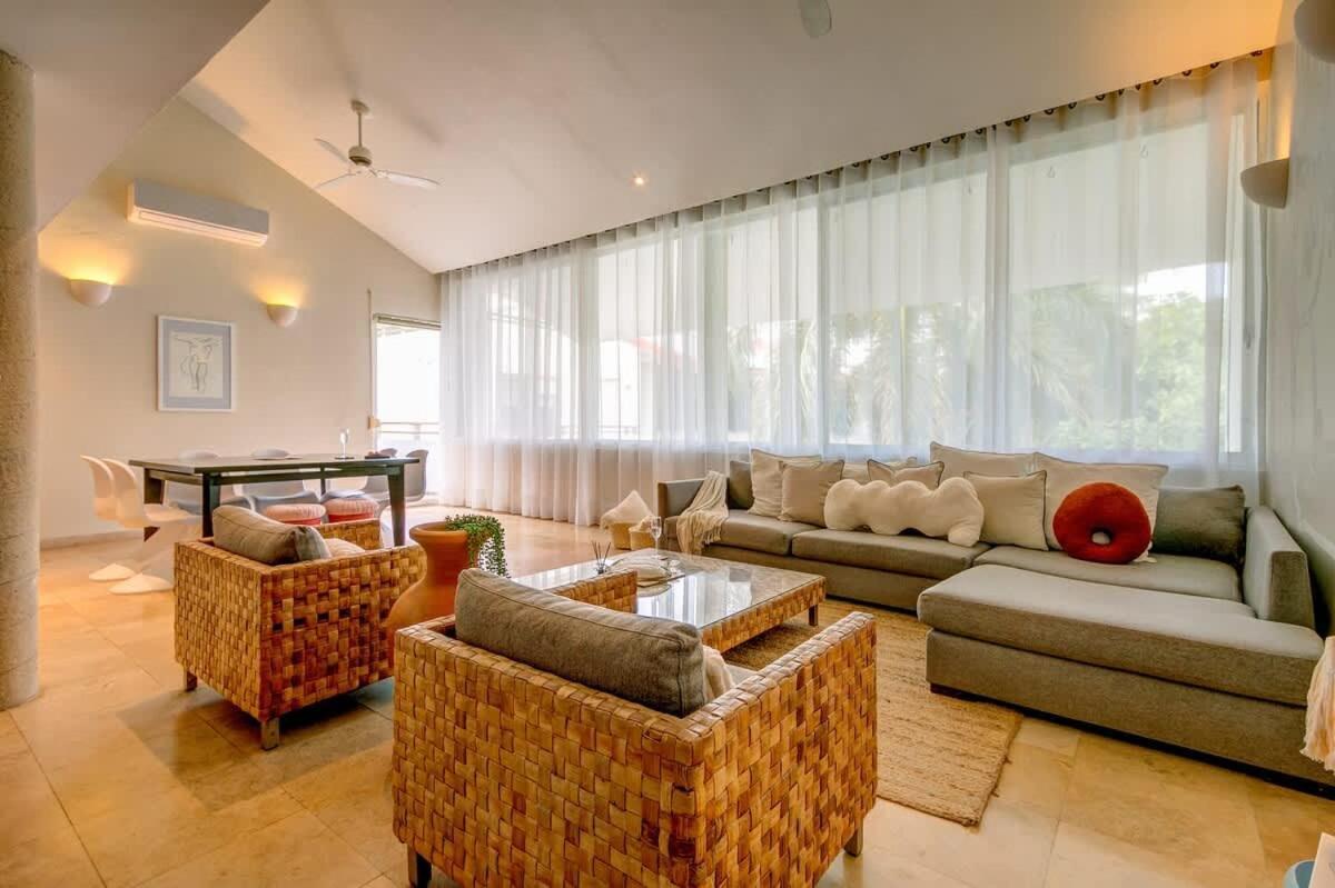 Stylish Luxe Penthouse - Exclusive Gated Community * Playa del Carmen